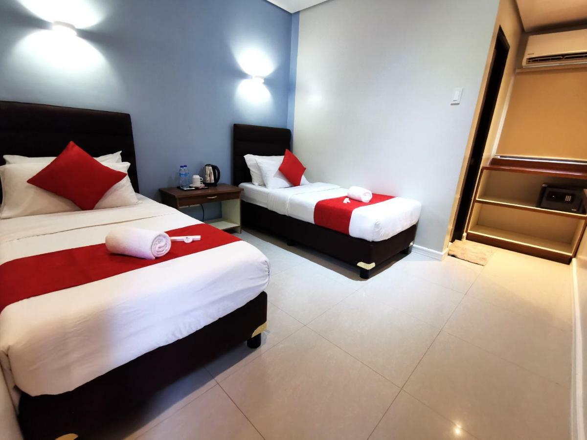 Charms Hotel Coron